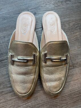 Tod's Champagne Leather Slip-On Mule Loafers with Silver Hardware - Size 37